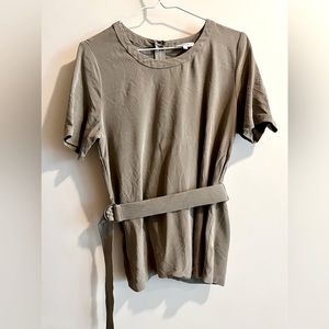 Aritzia Top